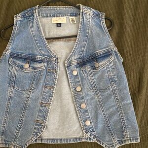 Universal Thread Blue Jean Vest
